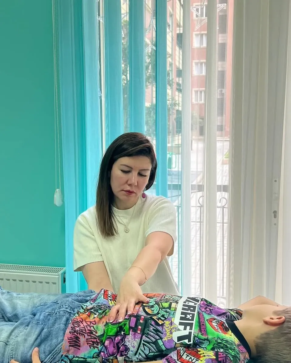 Uşaqda qarın və diafraqma nahiyəsində osteopatik qiymətləndirmə